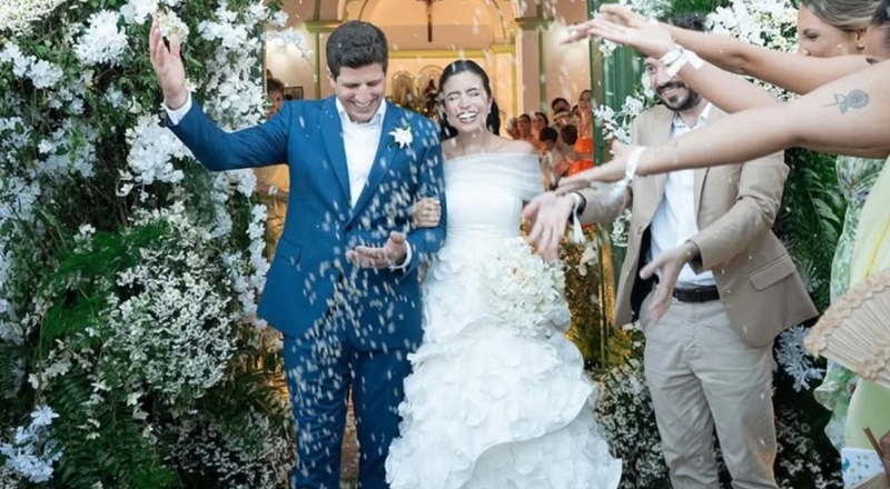 Casamento de João Campos e Tabata marca presença de líderes políticos