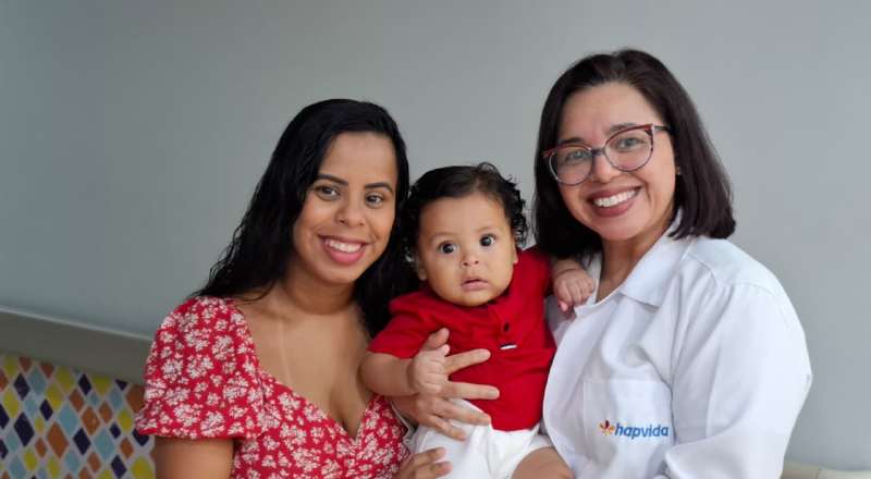 Atendimento intensivo da Hapvida resgata recém-nascido com diagnóstico crítico em Manaus.