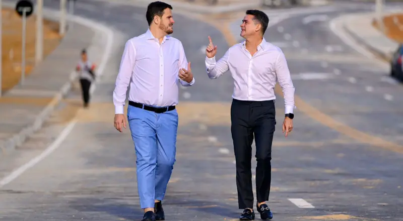 Prefeito David Almeida entrega nova via na zona Norte para mobilidade Melhorada