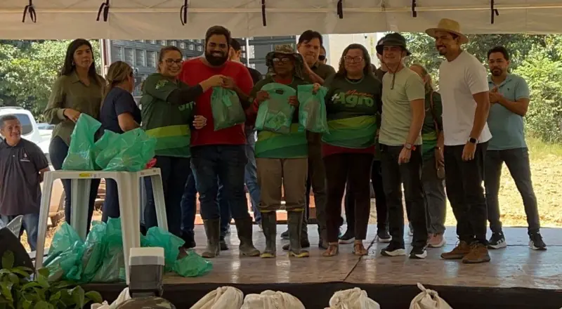 Prefeito David Almeida acompanha vitrine tecnológica do café em Manaus