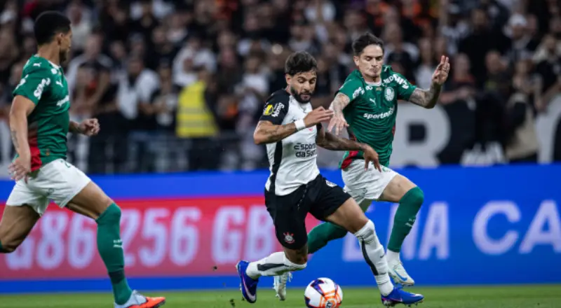 Corinthians encara Palmeiras neste domingo pelo Brasileirão: análise da partida decisiva