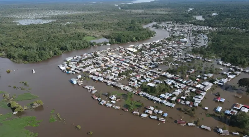 Cheia controlada no Amazonas e risco de seca iminente