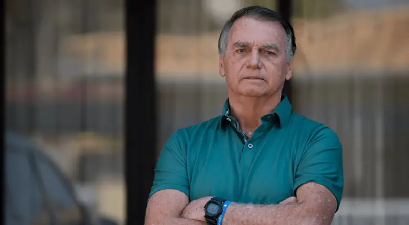 Moraes autoriza cirurgia de Bolsonaro com aval da PGR