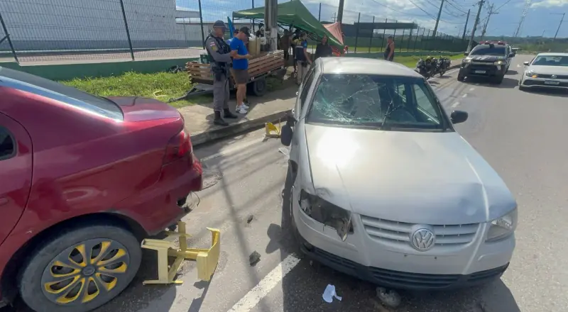 Grave acidente deixa cinco pessoas feridas na Avenida do Turismo: vídeo esclarecedor