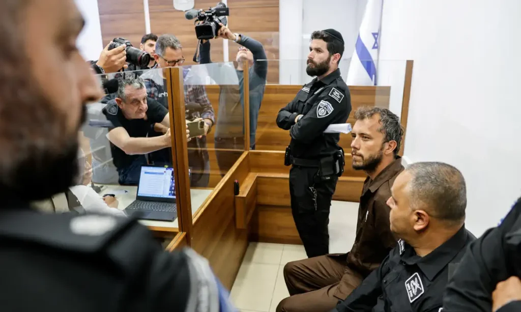 Israel deporta ativista brasileiro Thiago Ávila após detenção