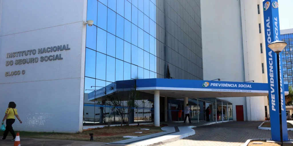 INSS: como contestar descontos indevidos antes do prazo final