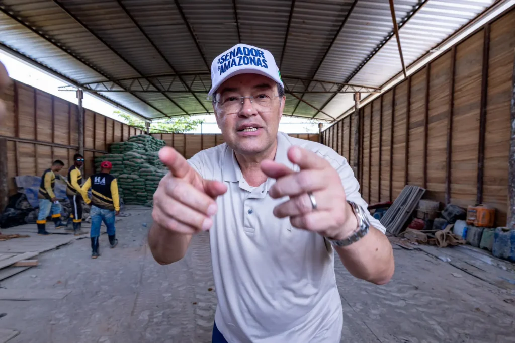 Eduardo Braga lidera pesquisa ao Senado no Amazonas com 20,8% dos votos