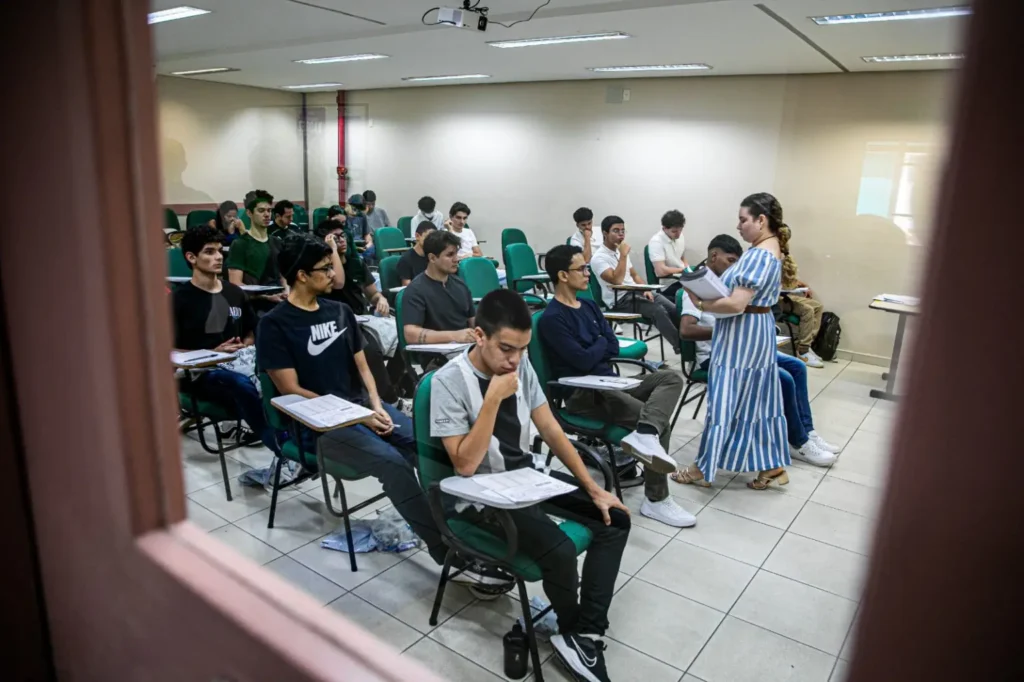 "Com mais de 4,4 mil vagas, UEA lança vestibular e novidades"
