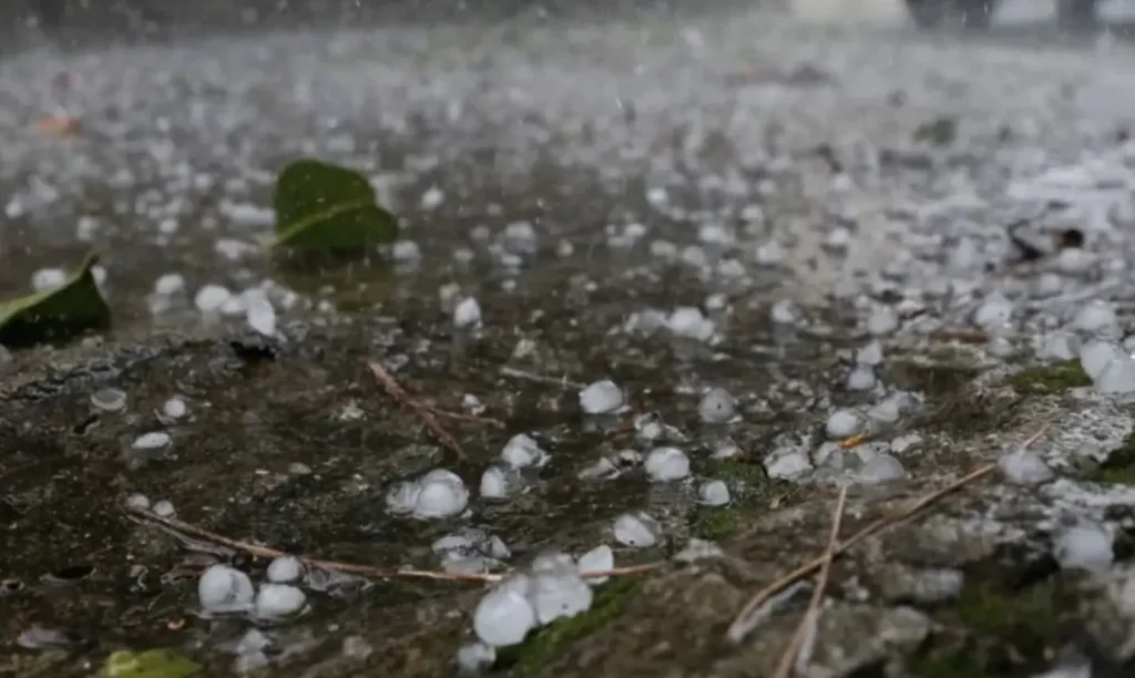 Inmet emite aviso de perigo para tempestades e granizo hoje