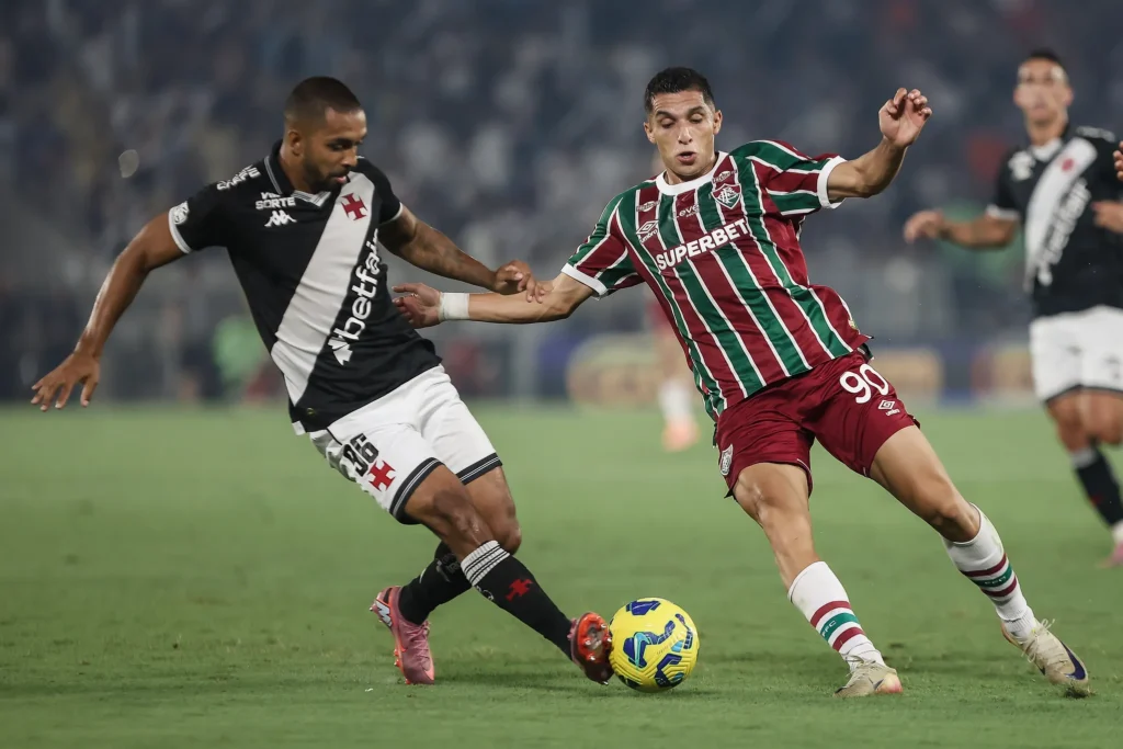 Vasco vence o Fluminense e amplia vantagem em mata-matas