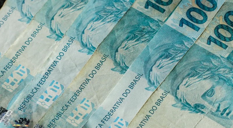 Homem é preso acusado de golpe de R$ 37 milhões em idosa