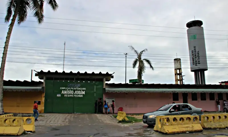 Detentos fazem rebelião no Compaj e mantêm reféns: saiba mais