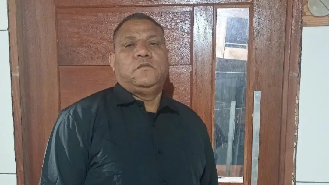 Homens encapuzados invadem igreja e matam pastor em trágico ataque
