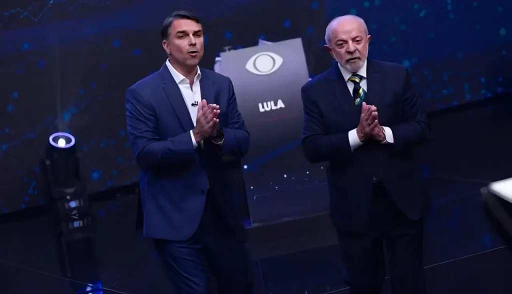 Flávio Bolsonaro expõe áudio de Vorcaro e desmente polêmica